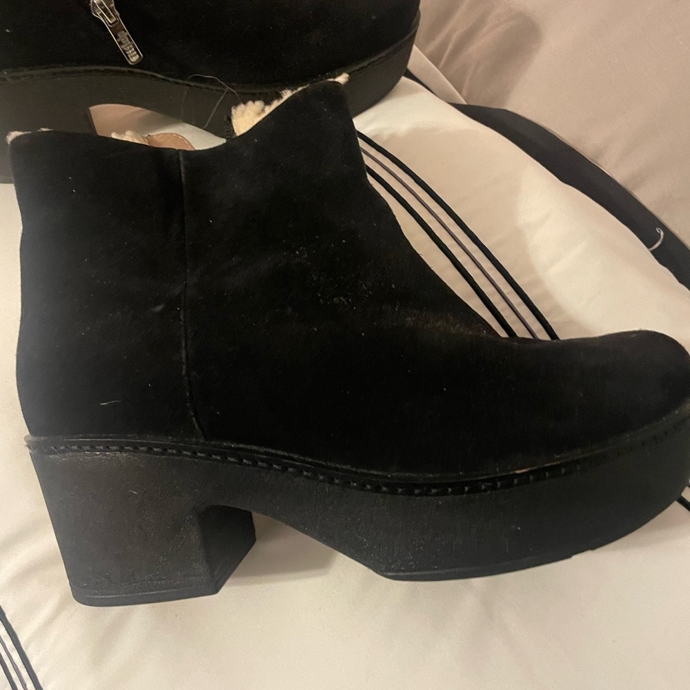 Fitflop Black Ankle Booties